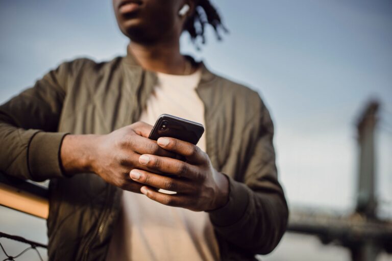 Forfait mobile à moins de 10 € : les vérifications utiles avant de choisir